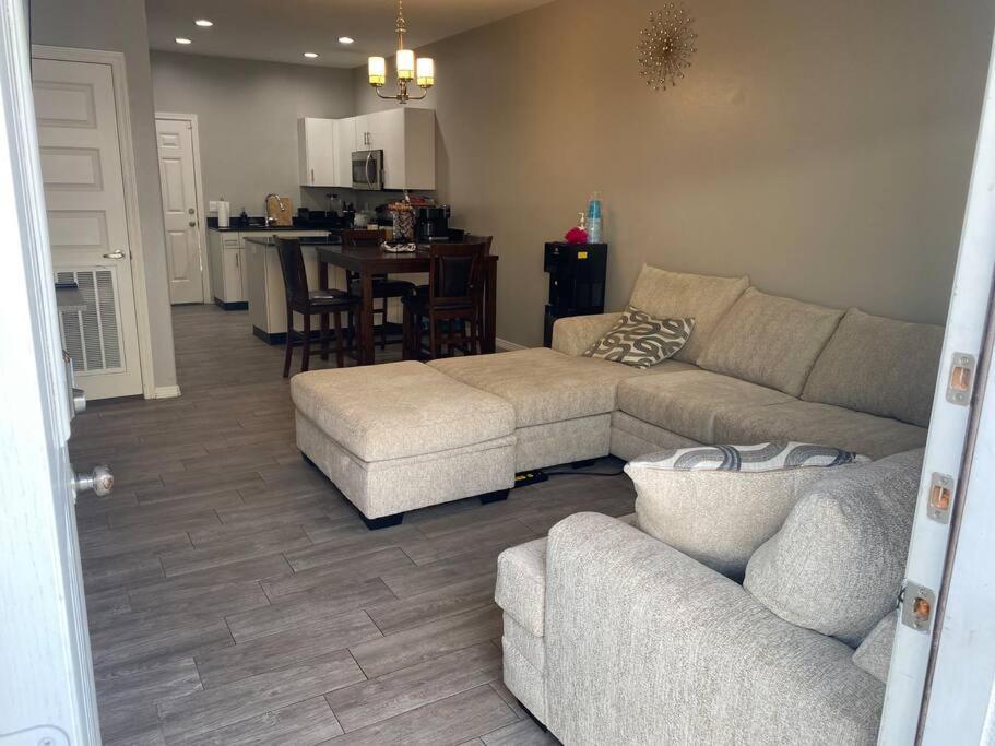 Spacious Getaway Near Utrgv Edinburg Exterior photo